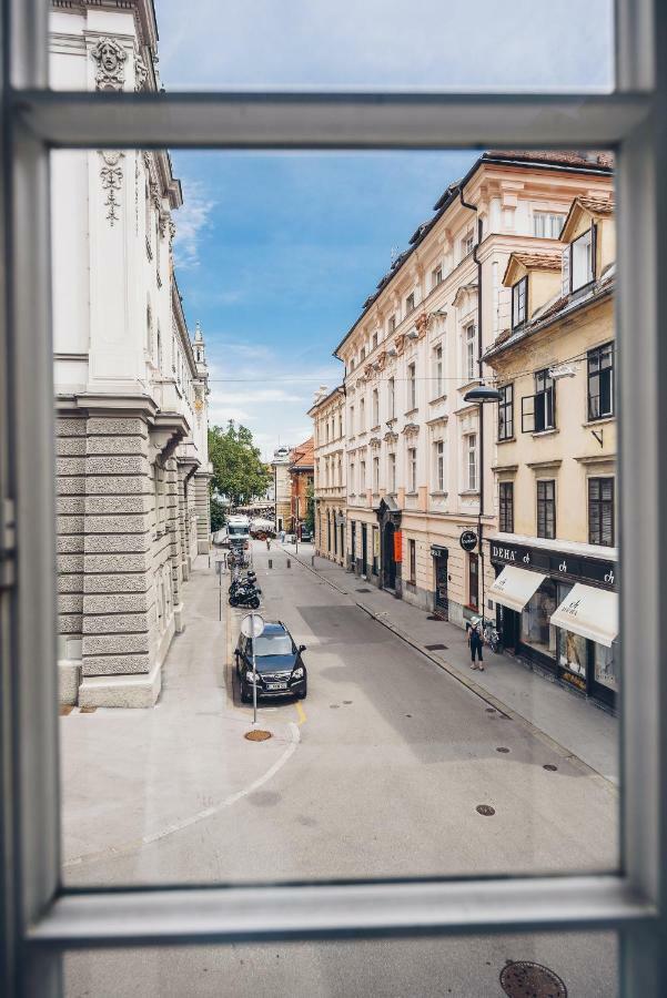 Feel Ljubljana Centre Apartment Luaran gambar